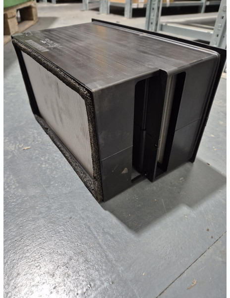 Liebherr - Φίλτρο καμπίνας: φωτογραφία 3 Liebherr - Φίλτρο καμπίνας: φωτογραφία 3