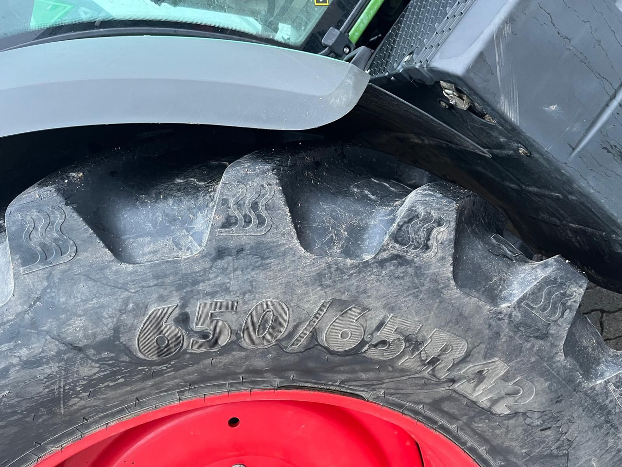 Fendt 724 Vario - Τρακτέρ: φωτογραφία 4 Fendt 724 Vario - Τρακτέρ: φωτογραφία 4