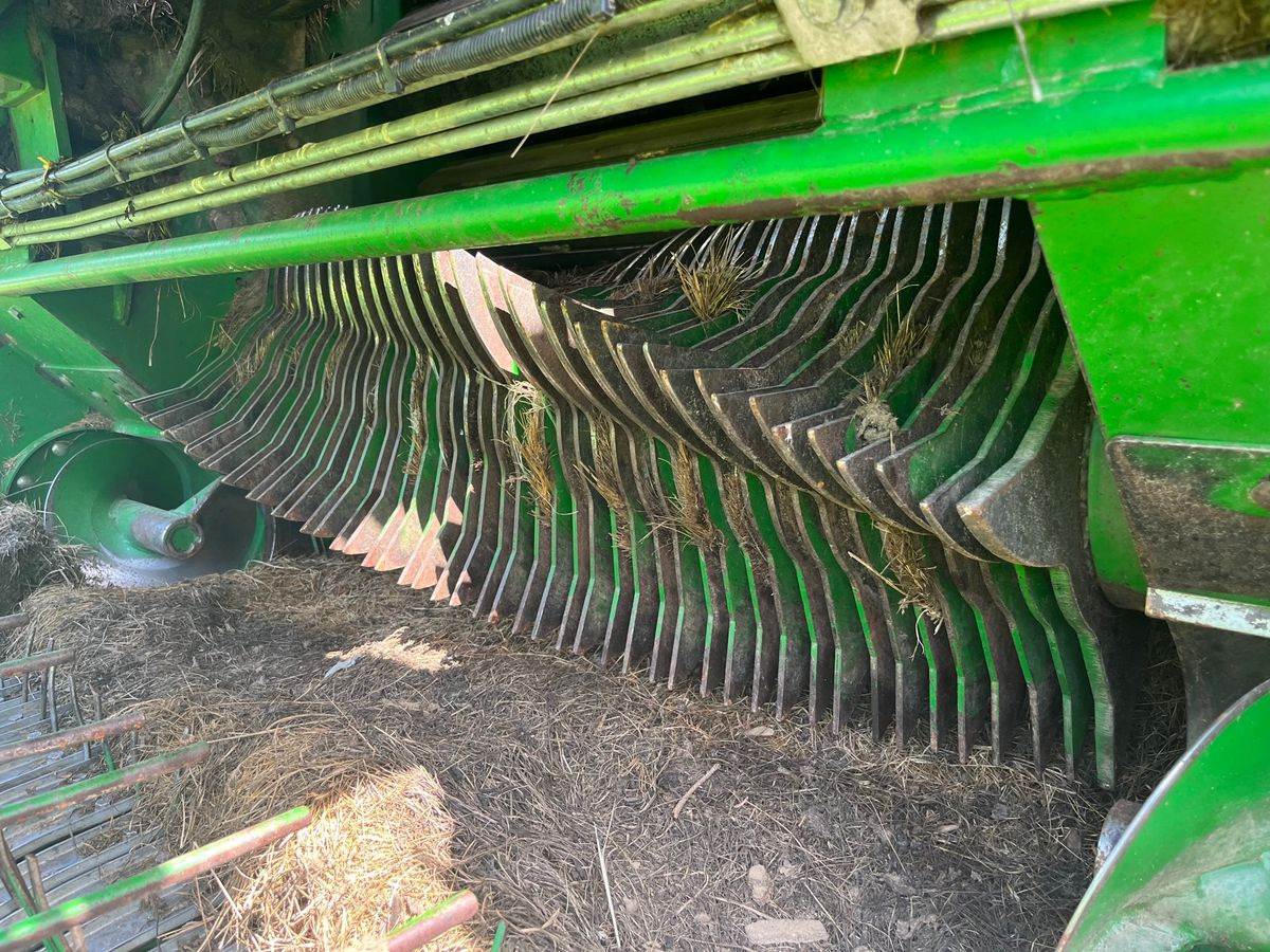 McHale V660 - Χορτοδετική μηχανή στρόγγυλης μπάλας: φωτογραφία 2 McHale V660 - Χορτοδετική μηχανή στρόγγυλης μπάλας: φωτογραφία 2