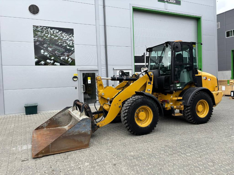 Cat 908 M - Ελαστιχοφόρος φορτωτής: φωτογραφία 1 Cat 908 M - Ελαστιχοφόρος φορτωτής: φωτογραφία 1