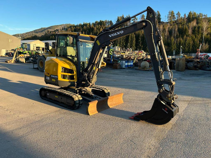 Volvo EC 35 D - Μίνι εκσκαφέας: φωτογραφία 2 Volvo EC 35 D - Μίνι εκσκαφέας: φωτογραφία 2