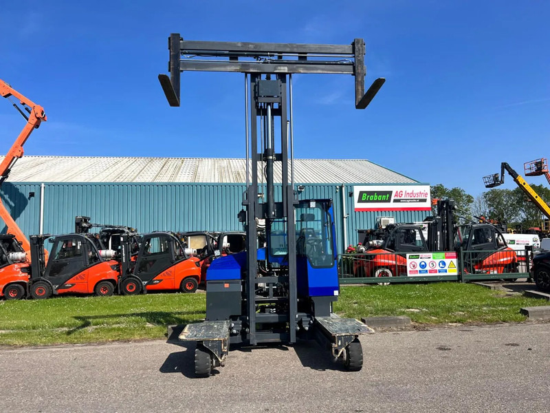 Combilift C4000 4 WAY FORKLIFT - 4-κίνητα ανυψωτικό στενών δρόμων: φωτογραφία 4 Combilift C4000 4 WAY FORKLIFT - 4-κίνητα ανυψωτικό στενών δρόμων: φωτογραφία 4