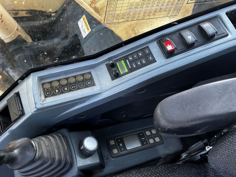 Ερπυστριοφόρος εκσκαφέας Hyundai Robex 235LCR-9A: φωτογραφία 15 Ερπυστριοφόρος εκσκαφέας Hyundai Robex 235LCR-9A: φωτογραφία 15