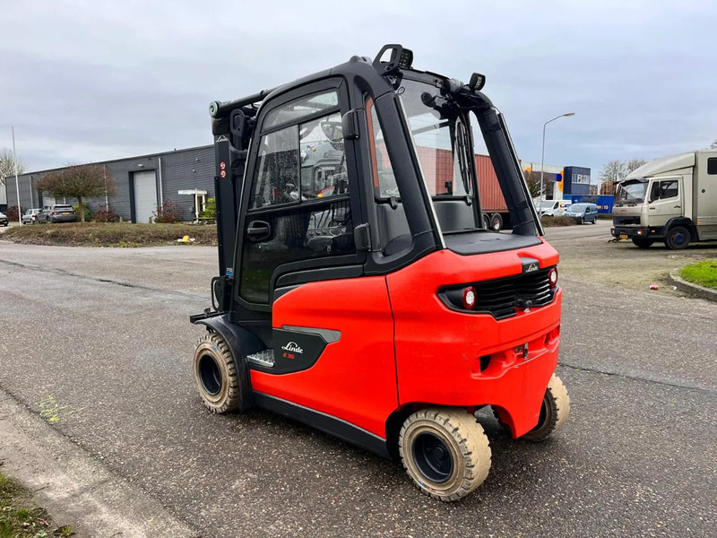 Linde E35HL-01 - Ηλεκτροκίνητο περονοφόρο: φωτογραφία 5 Linde E35HL-01 - Ηλεκτροκίνητο περονοφόρο: φωτογραφία 5