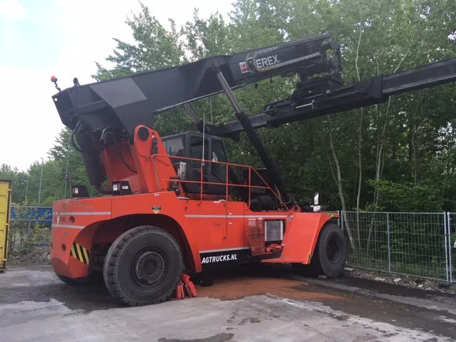 Terex Fantuzzi CS45KM FOR PARTS - Reachstacker: φωτογραφία 1 Terex Fantuzzi CS45KM FOR PARTS - Reachstacker: φωτογραφία 1
