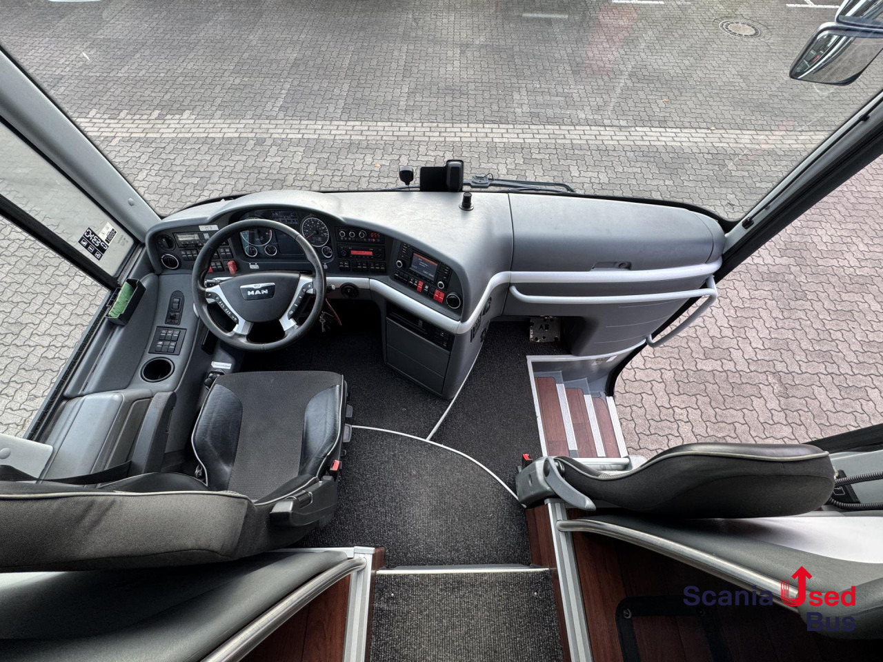 MAN Lion's Coach R08 13.8m 100 Years Edition - Πούλμαν: φωτογραφία 4 MAN Lion's Coach R08 13.8m 100 Years Edition - Πούλμαν: φωτογραφία 4