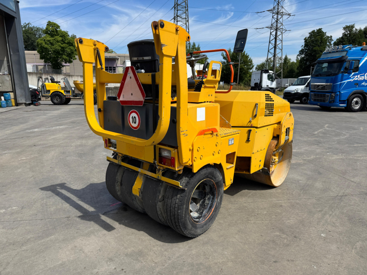 BOMAG BW135 - Ασφαλτικός οδοστρωτήρας: φωτογραφία 4 BOMAG BW135 - Ασφαλτικός οδοστρωτήρας: φωτογραφία 4