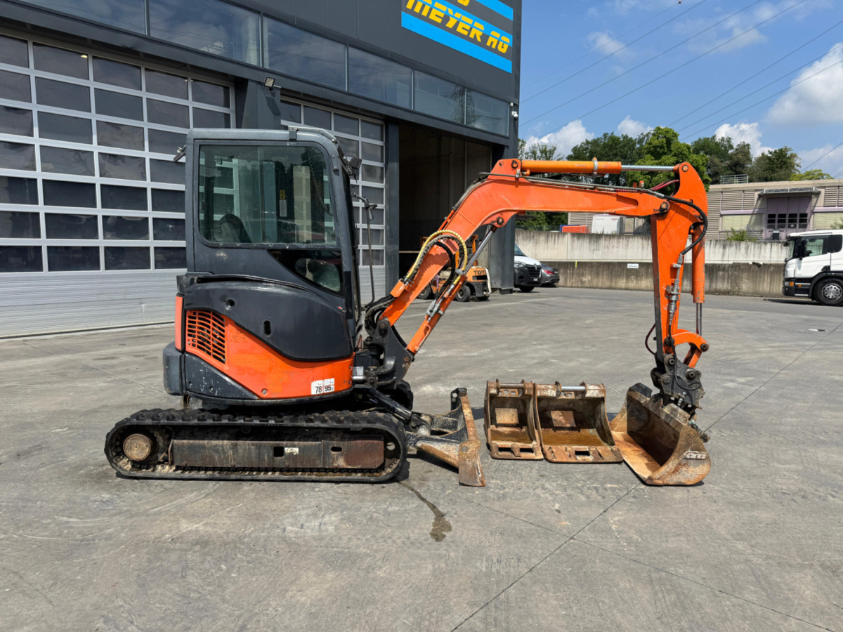 HITACHI Zaxis 30U-2 CSR - Ερπυστριοφόρος εκσκαφέας: φωτογραφία 3 HITACHI Zaxis 30U-2 CSR - Ερπυστριοφόρος εκσκαφέας: φωτογραφία 3