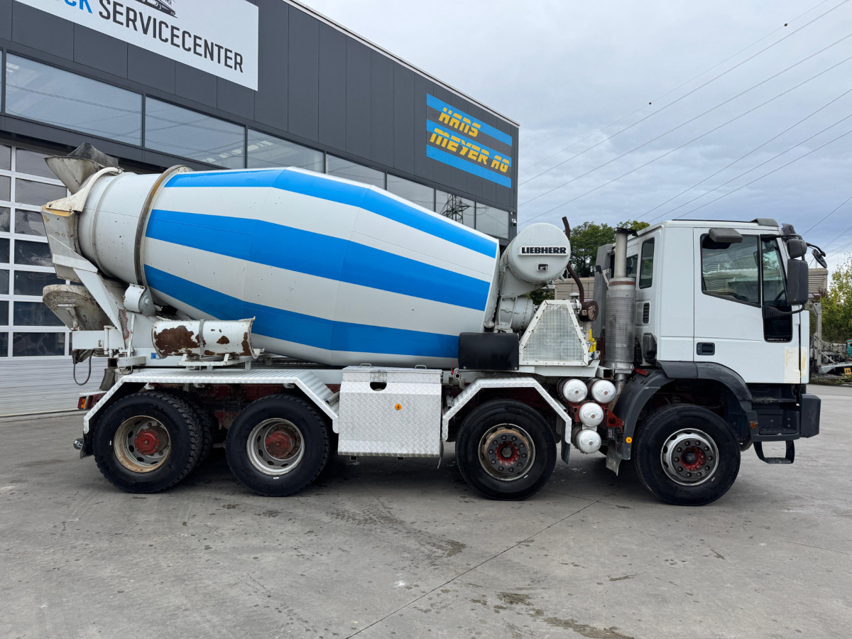 IVECO 440 Cursor 8x4 Liebherr - Μπετονιέρα φορτηγό: φωτογραφία 4 IVECO 440 Cursor 8x4 Liebherr - Μπετονιέρα φορτηγό: φωτογραφία 4