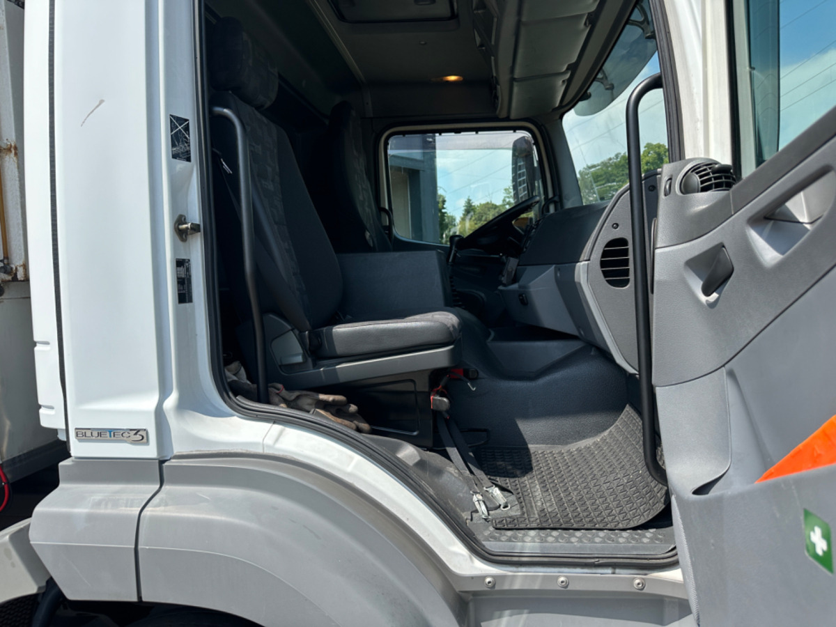 MERCEDES Axor 1833 4x2 Carrier Supra 850 Tiefkühler - Φορτηγό ψυγείο: φωτογραφία 5 MERCEDES Axor 1833 4x2 Carrier Supra 850 Tiefkühler - Φορτηγό ψυγείο: φωτογραφία 5