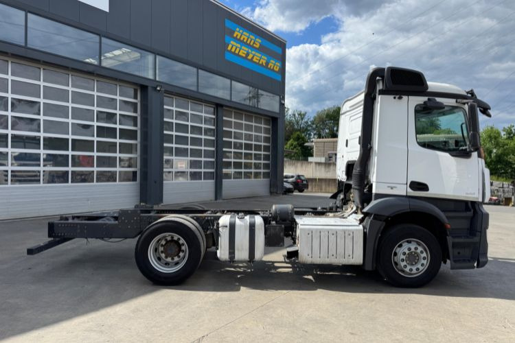 Mercedes-Benz Antos 1851 4x2 - Φορτηγό σασί: φωτογραφία 4 Mercedes-Benz Antos 1851 4x2 - Φορτηγό σασί: φωτογραφία 4