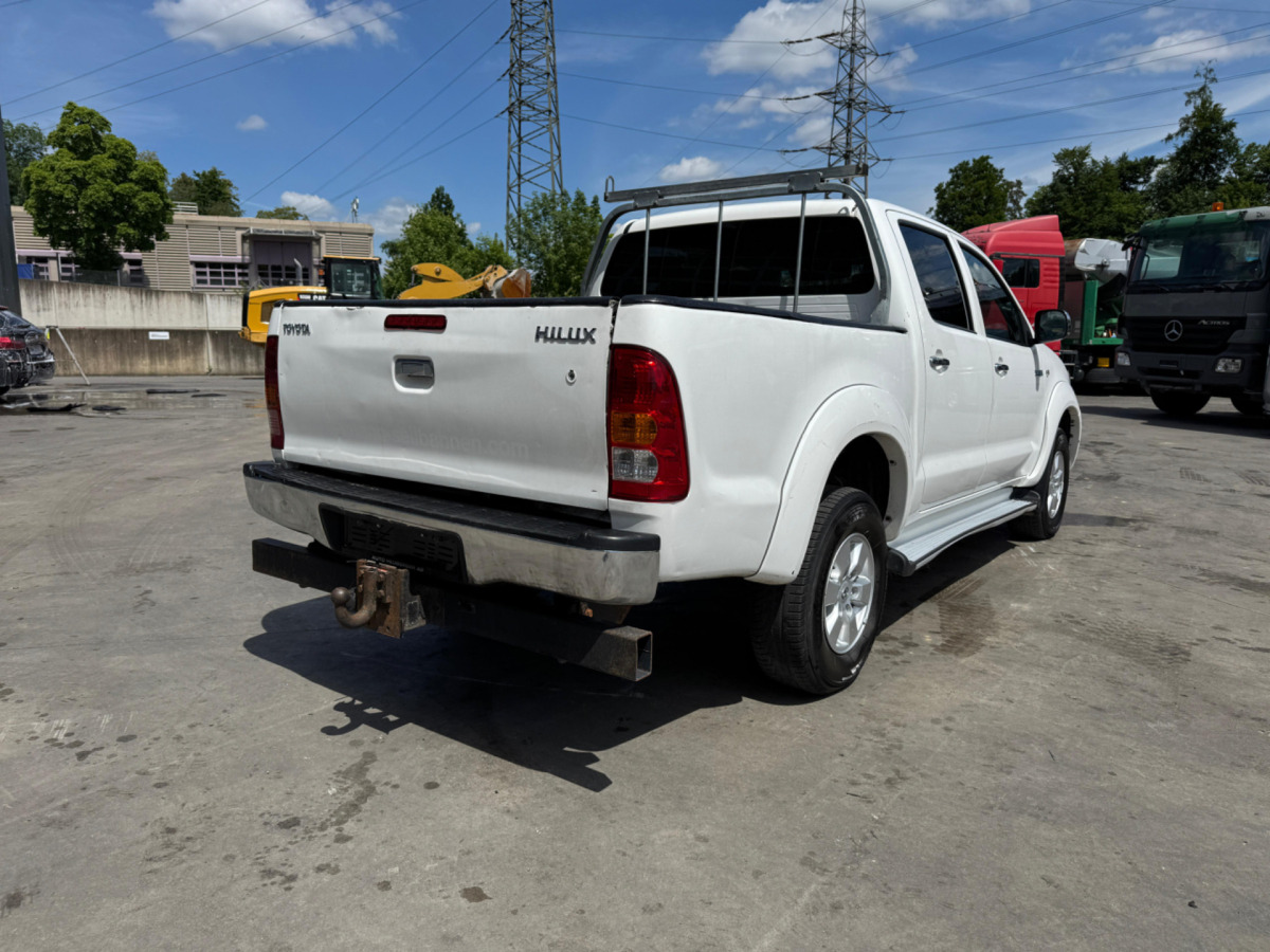 TOYOTA Hilux 3.0D 4WD - Ημιφορτηγό: φωτογραφία 5 TOYOTA Hilux 3.0D 4WD - Ημιφορτηγό: φωτογραφία 5