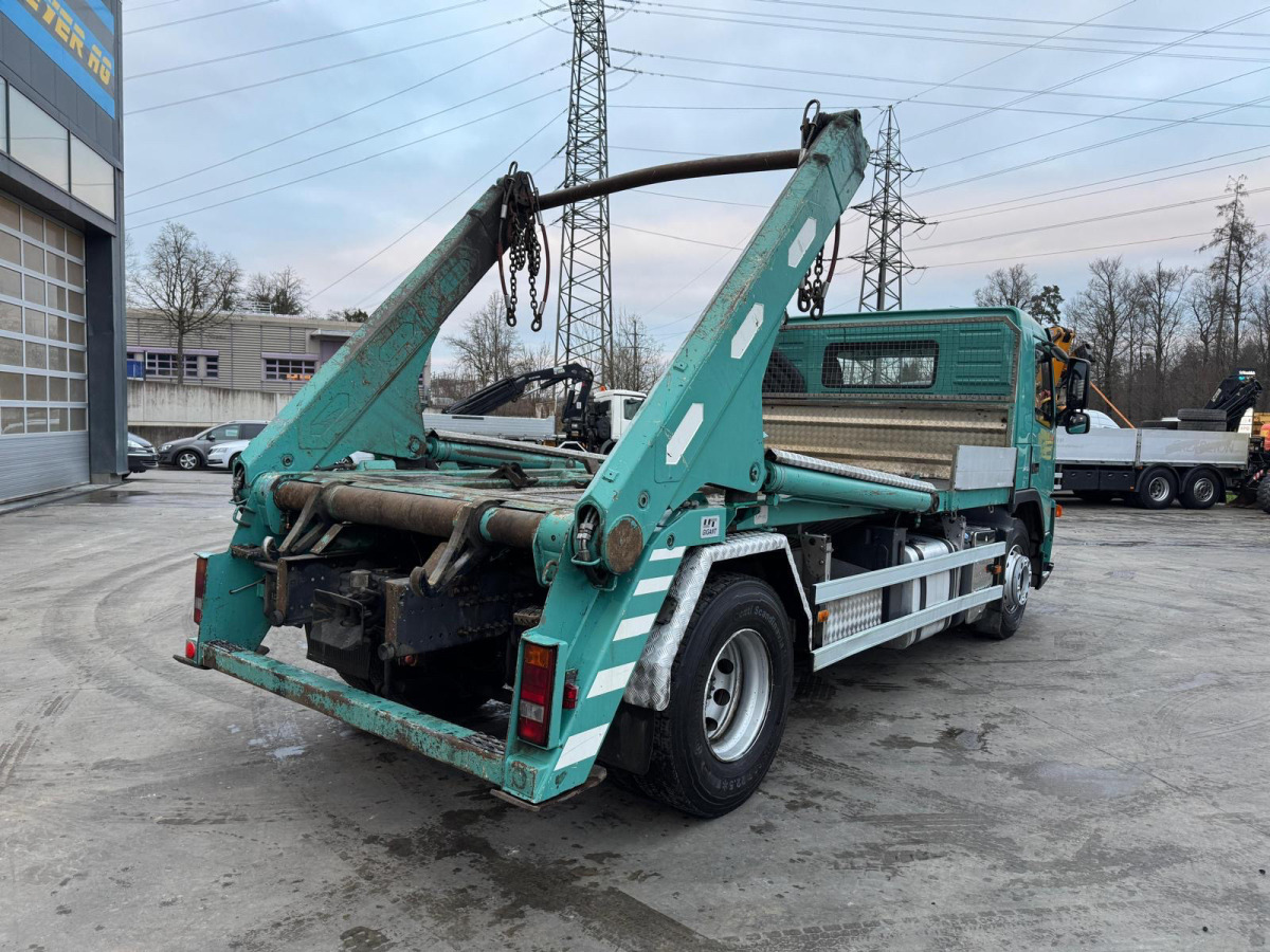 VOLVO FM-400 4x2 UT GIGANT 18T - Φορτηγό καδοφόρος φορτωτής: φωτογραφία 5 VOLVO FM-400 4x2 UT GIGANT 18T - Φορτηγό καδοφόρος φορτωτής: φωτογραφία 5