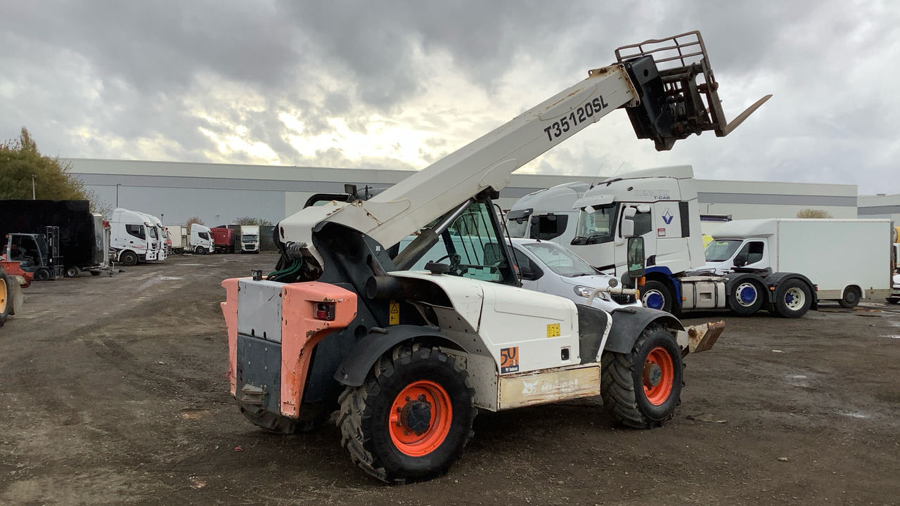 BOBCAT T35120SL - Τηλεσκοπικός φορτωτής: φωτογραφία 5 BOBCAT T35120SL - Τηλεσκοπικός φορτωτής: φωτογραφία 5