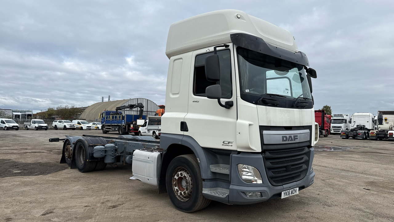 DAF CF 440 - Φορτηγό σασί: φωτογραφία 1 DAF CF 440 - Φορτηγό σασί: φωτογραφία 1