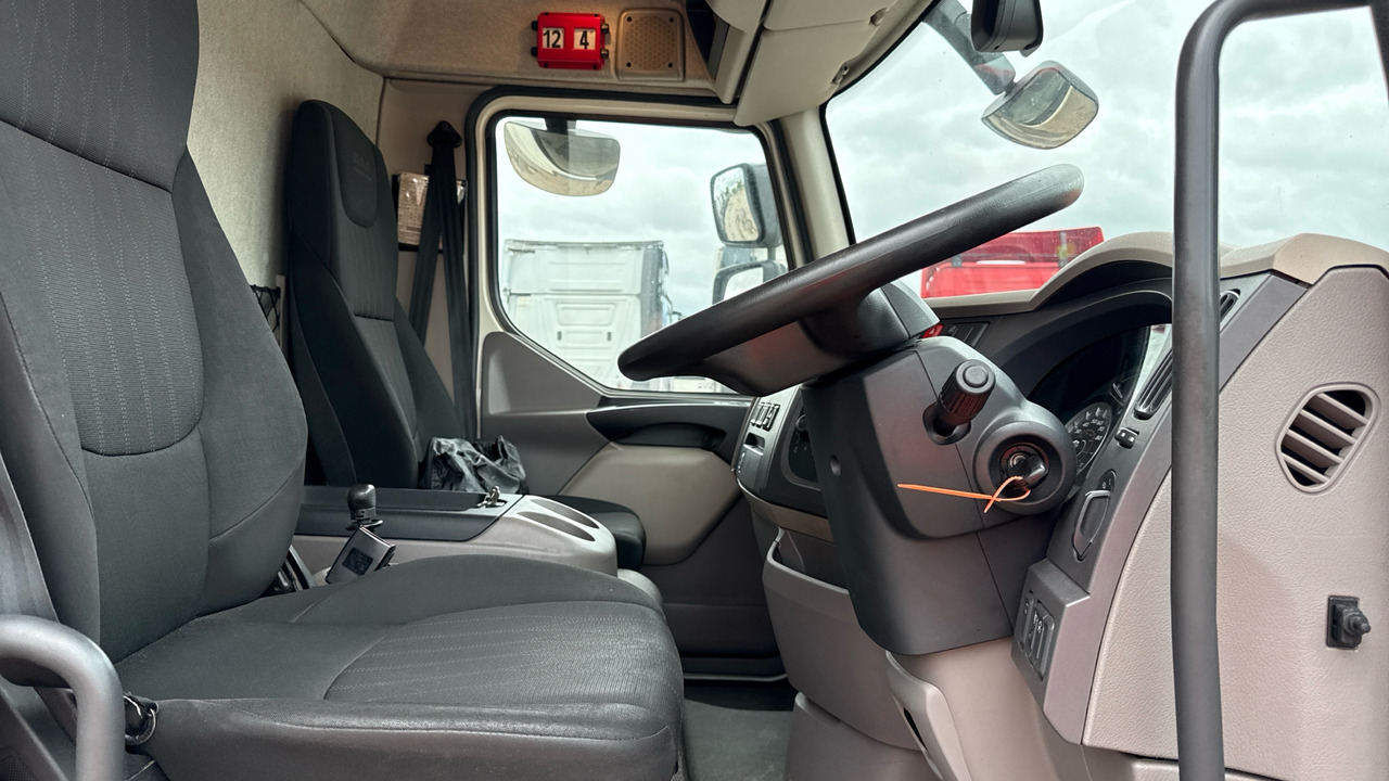 DAF LF 180 - Φορτηγό μουσαμάς: φωτογραφία 5 DAF LF 180 - Φορτηγό μουσαμάς: φωτογραφία 5