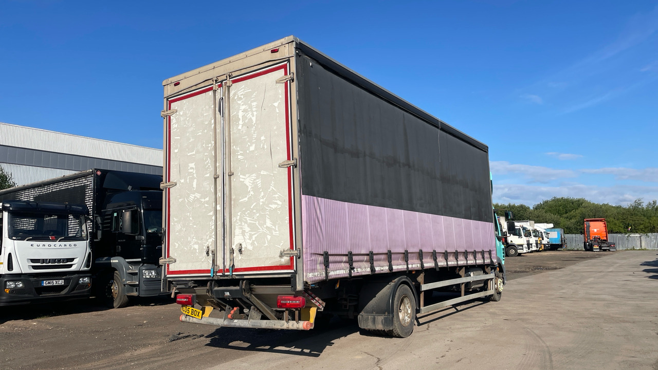 DAF LF 210 - Φορτηγό μουσαμάς: φωτογραφία 4 DAF LF 210 - Φορτηγό μουσαμάς: φωτογραφία 4