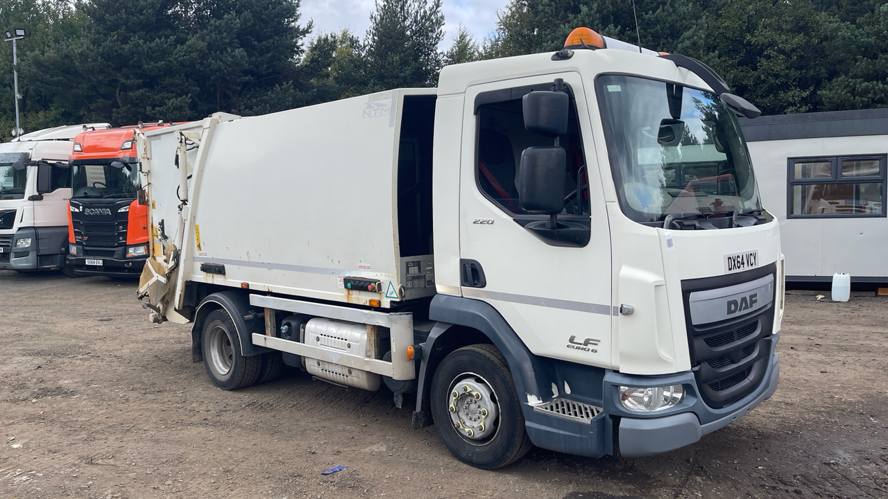 DAF LF 220 - Απορριμματοφόρο: φωτογραφία 1 DAF LF 220 - Απορριμματοφόρο: φωτογραφία 1