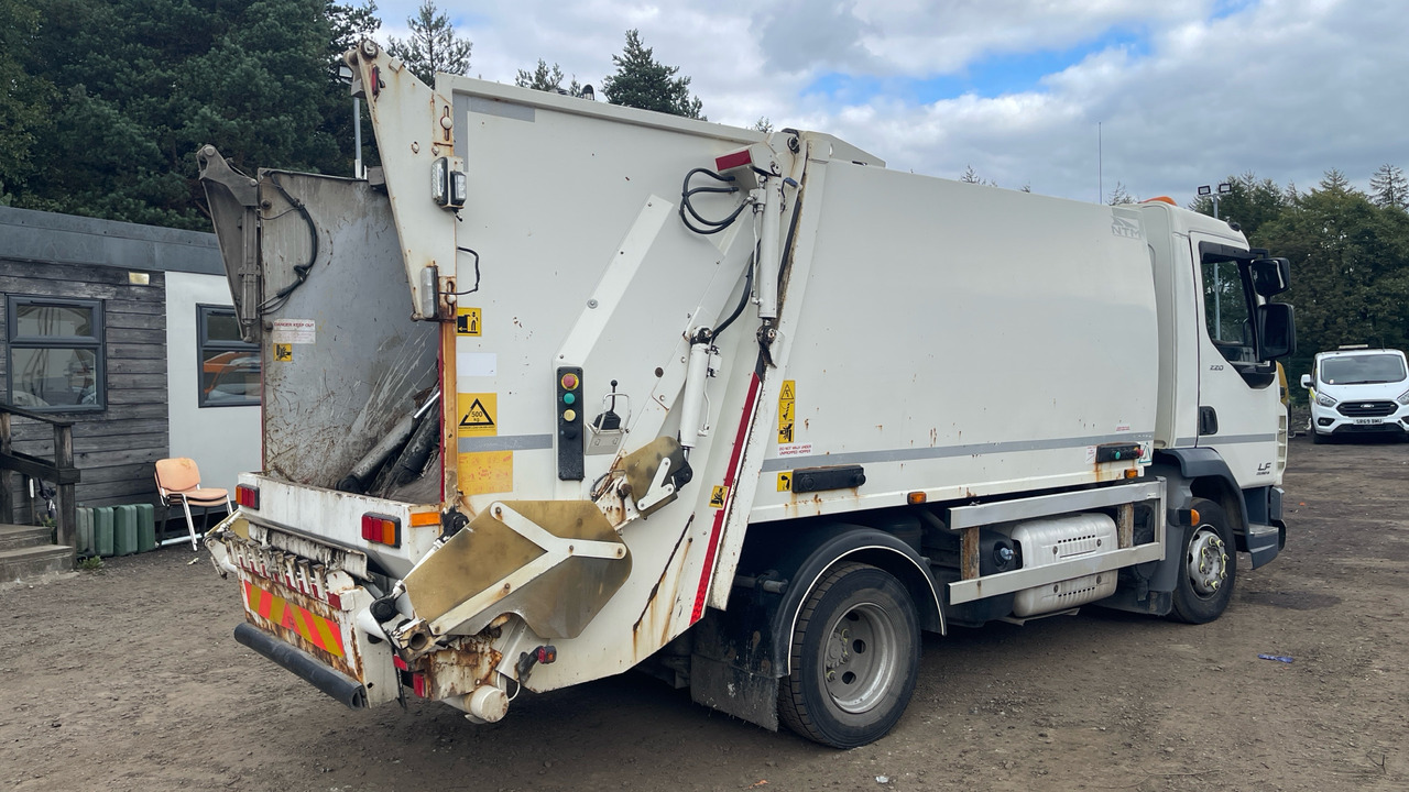 DAF LF 220 - Απορριμματοφόρο: φωτογραφία 4 DAF LF 220 - Απορριμματοφόρο: φωτογραφία 4