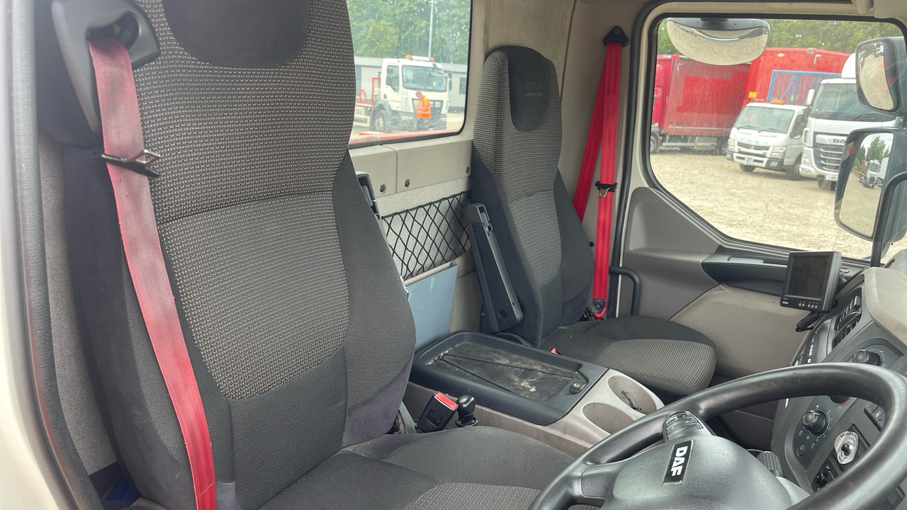 Φορτηγό με ανοιχτή καρότσα DAF LF 230: φωτογραφία 11