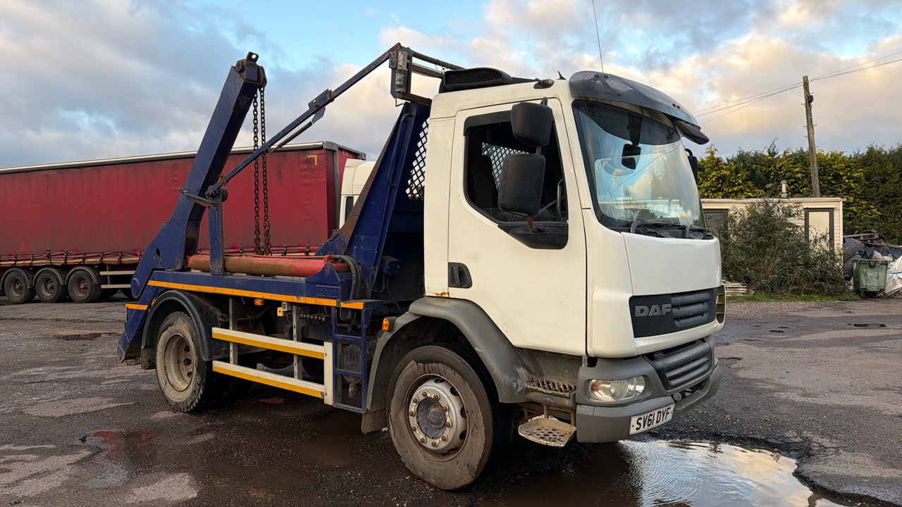 DAF LF 55.250 - Φορτηγό καδοφόρος φορτωτής: φωτογραφία 1 DAF LF 55.250 - Φορτηγό καδοφόρος φορτωτής: φωτογραφία 1