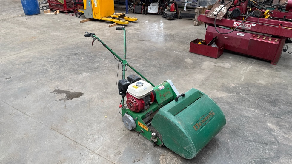 DENNIS FT20 PEDESTRIAN CYLINDER MOWER NO UNIT, GRASS BOX - Χλοοκοπτικό: φωτογραφία 1 DENNIS FT20 PEDESTRIAN CYLINDER MOWER NO UNIT, GRASS BOX - Χλοοκοπτικό: φωτογραφία 1
