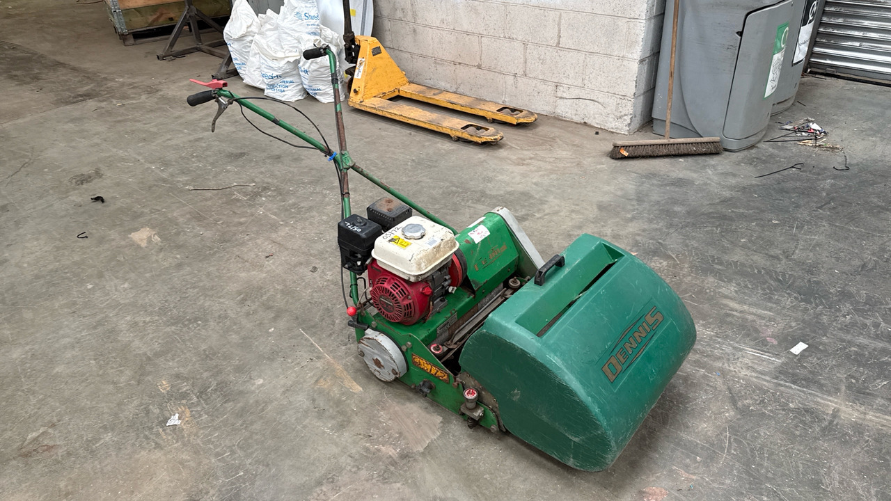 DENNIS FT20 PEDESTRIAN CYLINDER MOWER WITH 5K UNIT AND GRASS BOX - Χλοοκοπτικό: φωτογραφία 2 DENNIS FT20 PEDESTRIAN CYLINDER MOWER WITH 5K UNIT AND GRASS BOX - Χλοοκοπτικό: φωτογραφία 2