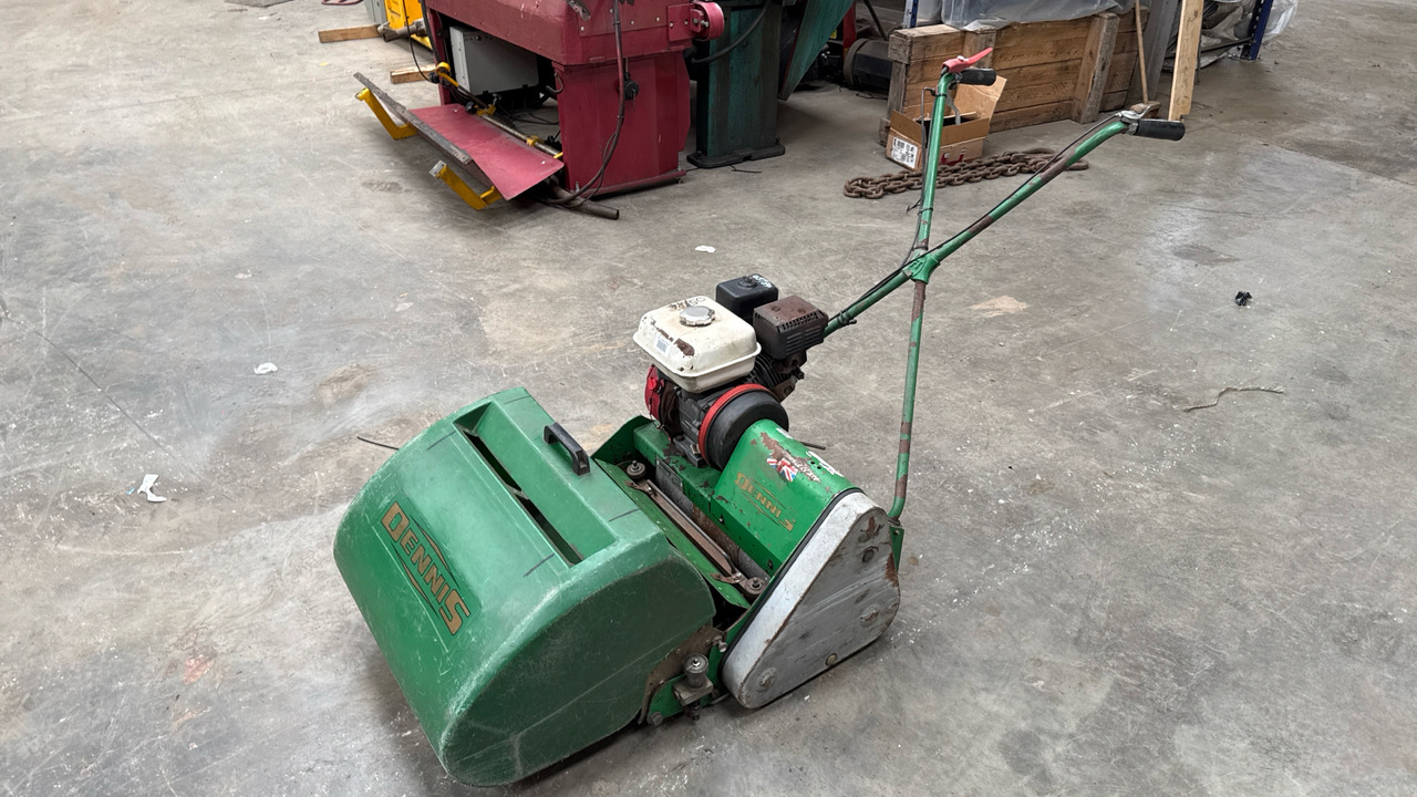 DENNIS FT20 PEDESTRIAN CYLINDER MOWER WITH 9K UNIT AND GRASS BOX - Χλοοκοπτικό: φωτογραφία 2 DENNIS FT20 PEDESTRIAN CYLINDER MOWER WITH 9K UNIT AND GRASS BOX - Χλοοκοπτικό: φωτογραφία 2