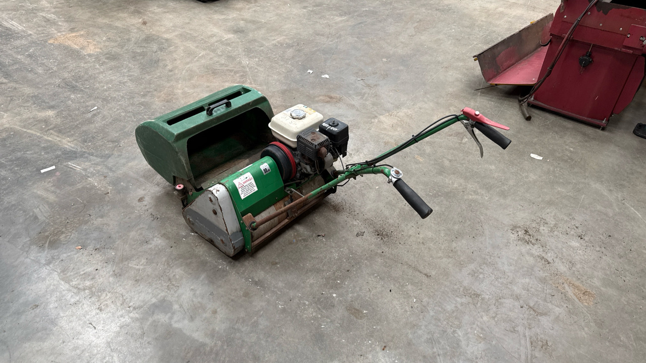 DENNIS FT510 PEDESTRIAN CYLINDER MOWER WITH 5K UNIT AND GRASS BOX - Χλοοκοπτικό: φωτογραφία 4 DENNIS FT510 PEDESTRIAN CYLINDER MOWER WITH 5K UNIT AND GRASS BOX - Χλοοκοπτικό: φωτογραφία 4