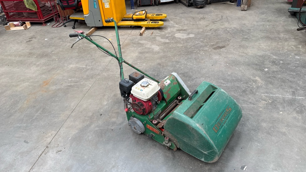 DENNIS FT510 PEDESTRIAN CYLINDER MOWER WITH 5K UNIT AND GRASS BOX - Χλοοκοπτικό: φωτογραφία 1 DENNIS FT510 PEDESTRIAN CYLINDER MOWER WITH 5K UNIT AND GRASS BOX - Χλοοκοπτικό: φωτογραφία 1