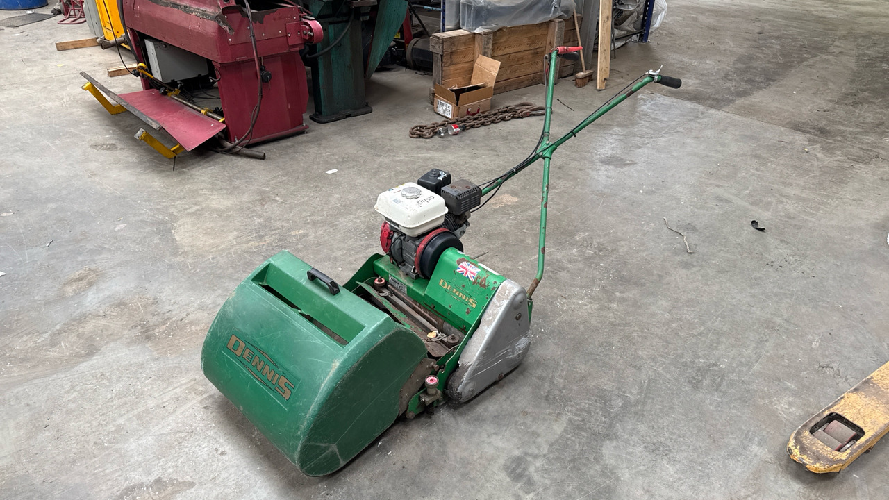 DENNIS FT510 PEDESTRIAN CYLINDER MOWER WITH 5K UNIT AND GRASS BOX - Χλοοκοπτικό: φωτογραφία 3 DENNIS FT510 PEDESTRIAN CYLINDER MOWER WITH 5K UNIT AND GRASS BOX - Χλοοκοπτικό: φωτογραφία 3