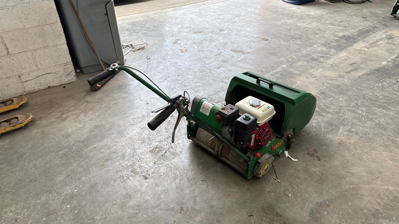 DENNIS FT510 PEDESTRIAN CYLINDER MOWER WITH 9K UNIT AND GRASS BOX - Χλοοκοπτικό: φωτογραφία 4 DENNIS FT510 PEDESTRIAN CYLINDER MOWER WITH 9K UNIT AND GRASS BOX - Χλοοκοπτικό: φωτογραφία 4