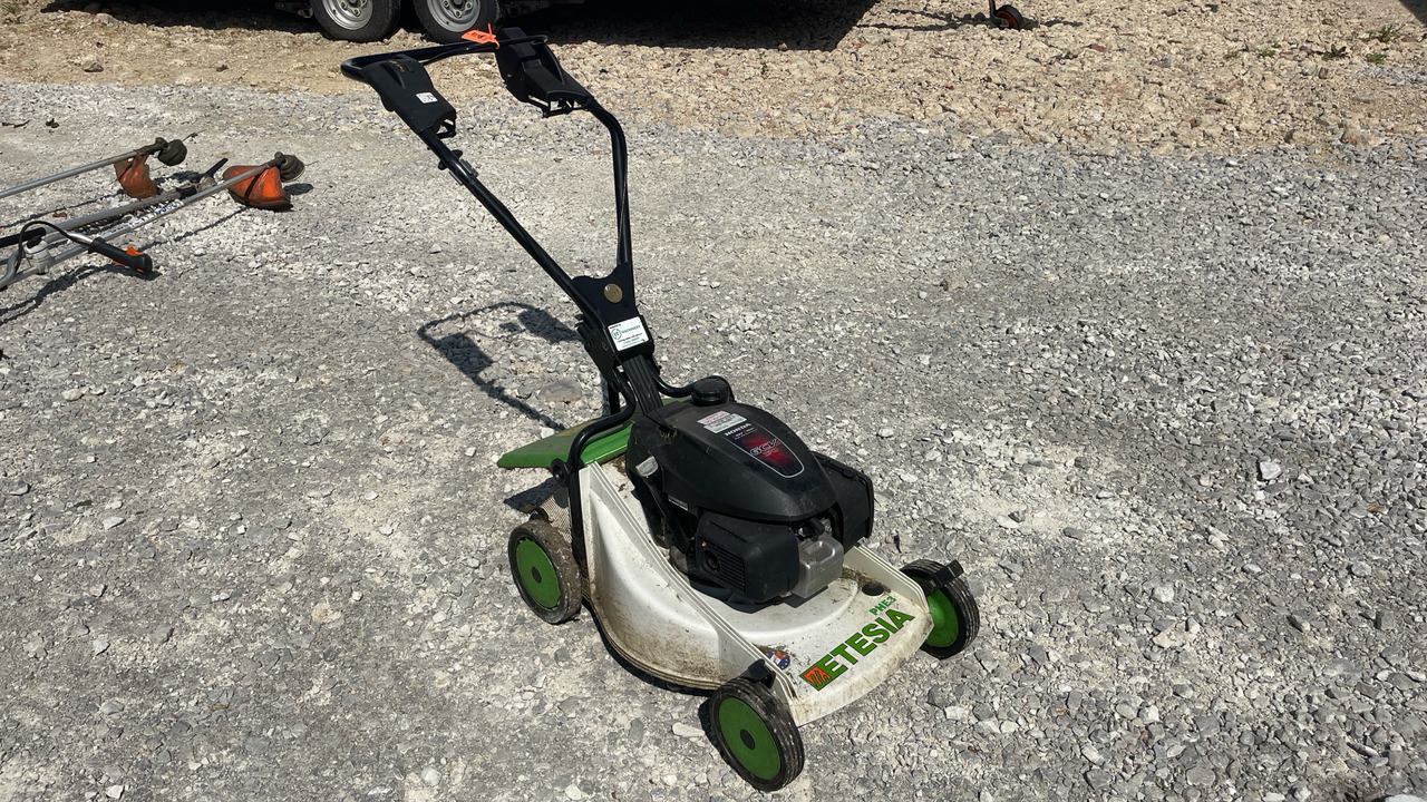 ETESIA PHE3 - Χλοοκοπτικό: φωτογραφία 1 ETESIA PHE3 - Χλοοκοπτικό: φωτογραφία 1
