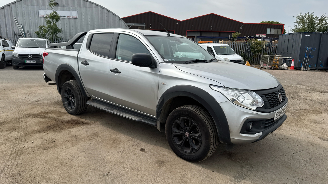 FIAT FULLBACK 2.4 180HP CROSS - Ημιφορτηγό, Διπλοκάμπινο ελαφρύ επαγγελματικό: φωτογραφία 1 FIAT FULLBACK 2.4 180HP CROSS - Ημιφορτηγό, Διπλοκάμπινο ελαφρύ επαγγελματικό: φωτογραφία 1