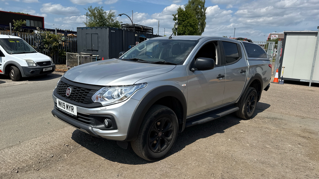 FIAT FULLBACK 2.4 CROSS - Ημιφορτηγό, Διπλοκάμπινο ελαφρύ επαγγελματικό: φωτογραφία 2 FIAT FULLBACK 2.4 CROSS - Ημιφορτηγό, Διπλοκάμπινο ελαφρύ επαγγελματικό: φωτογραφία 2