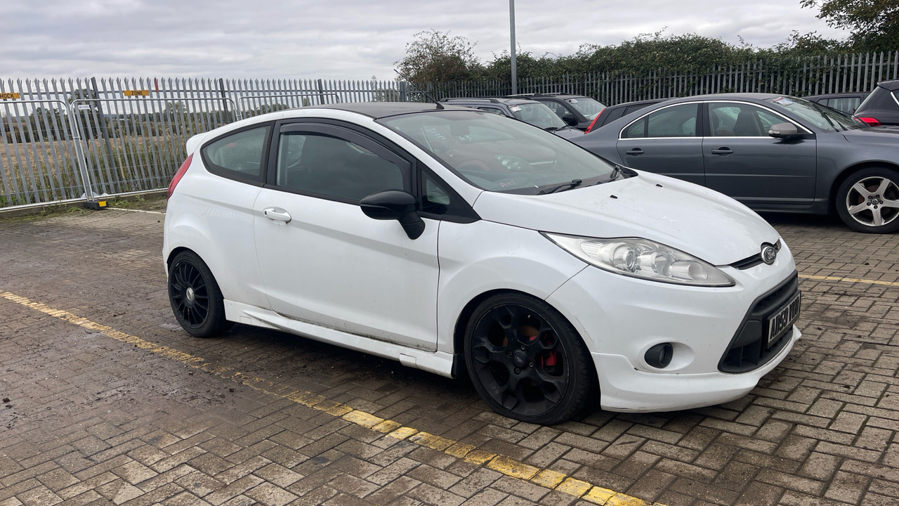 FORD FIESTA S 90 1.6 TDCI ZETEC - Hatchback: φωτογραφία 1 FORD FIESTA S 90 1.6 TDCI ZETEC - Hatchback: φωτογραφία 1
