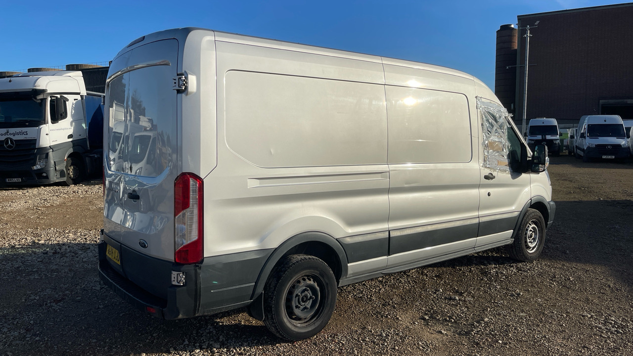Ford Transit 350 TREND 2.2 TDCi 125ps - Βαν: φωτογραφία 4 Ford Transit 350 TREND 2.2 TDCi 125ps - Βαν: φωτογραφία 4