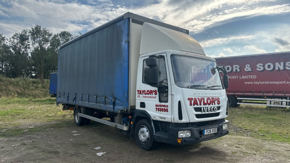 IVECO EUROCARGO 75E16 - Φορτηγό μουσαμάς: φωτογραφία 1 IVECO EUROCARGO 75E16 - Φορτηγό μουσαμάς: φωτογραφία 1