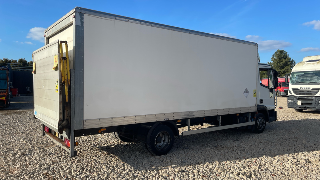 Iveco Eurocargo 75E16 - Φορτηγό κόφα: φωτογραφία 4 Iveco Eurocargo 75E16 - Φορτηγό κόφα: φωτογραφία 4