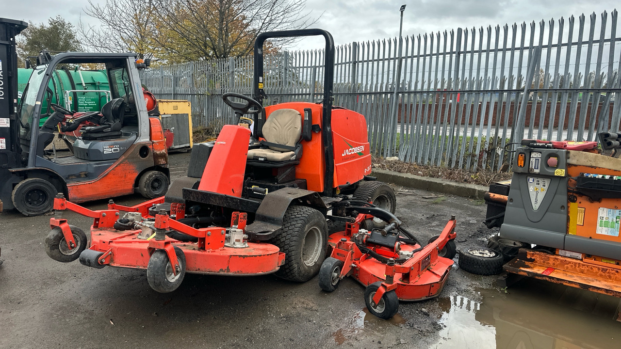 Jacobsen R311T - Χλοοκοπτικό: φωτογραφία 2 Jacobsen R311T - Χλοοκοπτικό: φωτογραφία 2