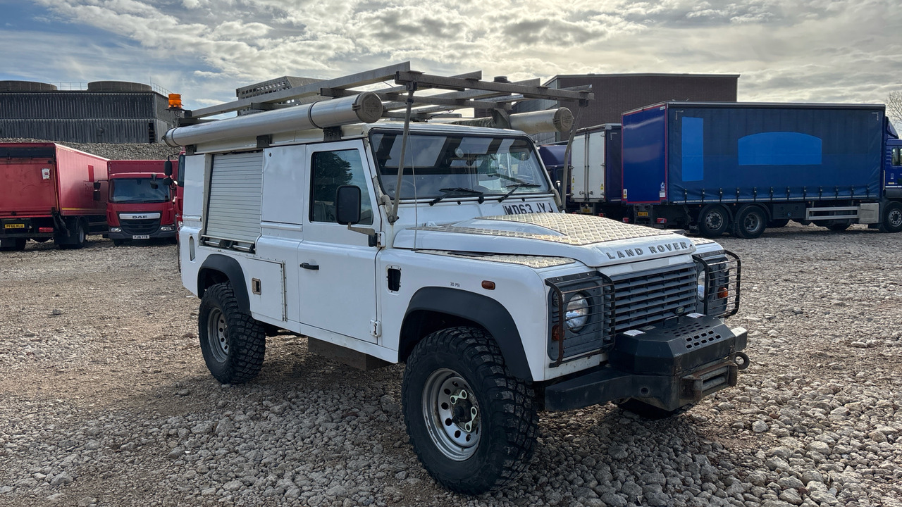 Land Rover Defender 110 2.2 TDCI Hard Top - Αυτοκίνητο: φωτογραφία 1 Land Rover Defender 110 2.2 TDCI Hard Top - Αυτοκίνητο: φωτογραφία 1