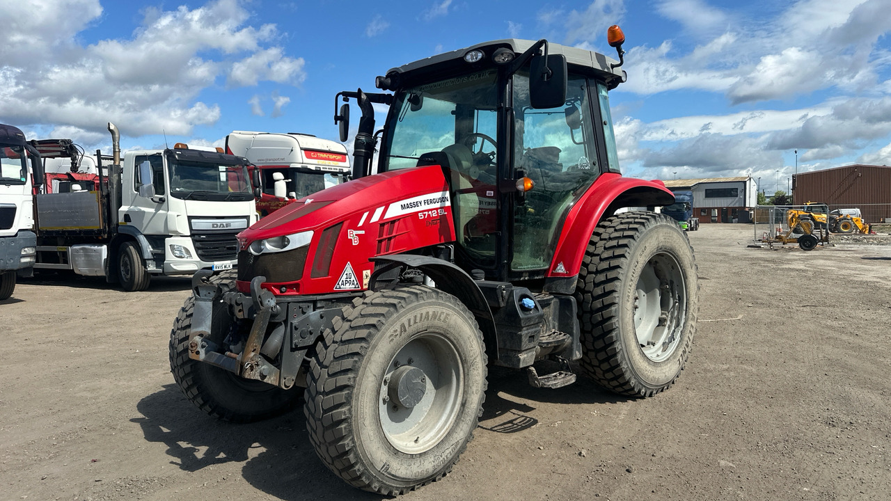 MASSEY FERGUSON 5712 DYNA 4 - Τρακτέρ: φωτογραφία 2 MASSEY FERGUSON 5712 DYNA 4 - Τρακτέρ: φωτογραφία 2