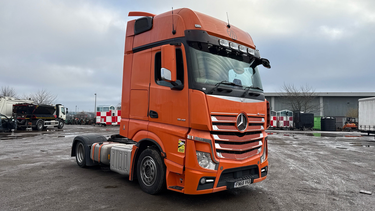 MERCEDES-BENZ ACTROS 1845 - Τράκτορας: φωτογραφία 1 MERCEDES-BENZ ACTROS 1845 - Τράκτορας: φωτογραφία 1