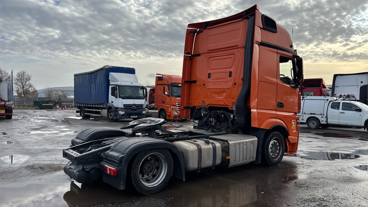MERCEDES-BENZ ACTROS 1845 - Τράκτορας: φωτογραφία 4 MERCEDES-BENZ ACTROS 1845 - Τράκτορας: φωτογραφία 4