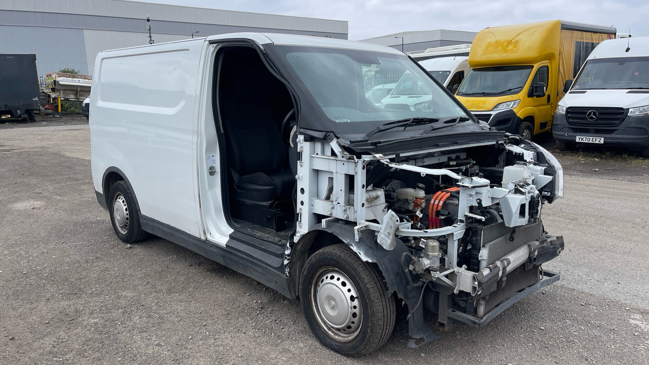 Maxus Deliver 3 90KW 35KWH - Μικρό βαν, Ηλεκτρικό van: φωτογραφία 2 Maxus Deliver 3 90KW 35KWH - Μικρό βαν, Ηλεκτρικό van: φωτογραφία 2