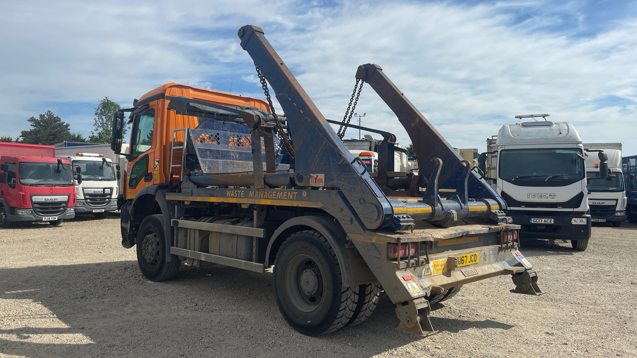 Mercedes-Benz Arocs 1824 - Φορτηγό καδοφόρος φορτωτής: φωτογραφία 3 Mercedes-Benz Arocs 1824 - Φορτηγό καδοφόρος φορτωτής: φωτογραφία 3