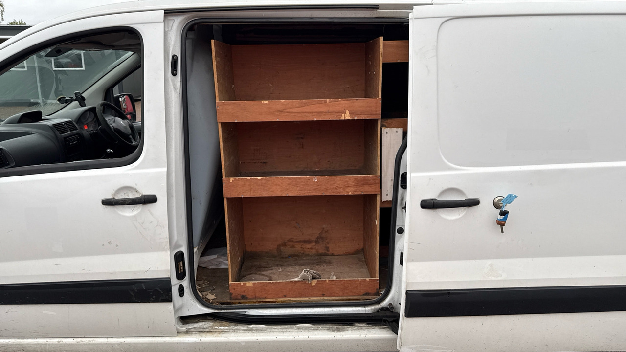 Μικρό βαν PEUGEOT EXPERT 1000 1.6 HDI 90PS: φωτογραφία 18 Μικρό βαν PEUGEOT EXPERT 1000 1.6 HDI 90PS: φωτογραφία 18