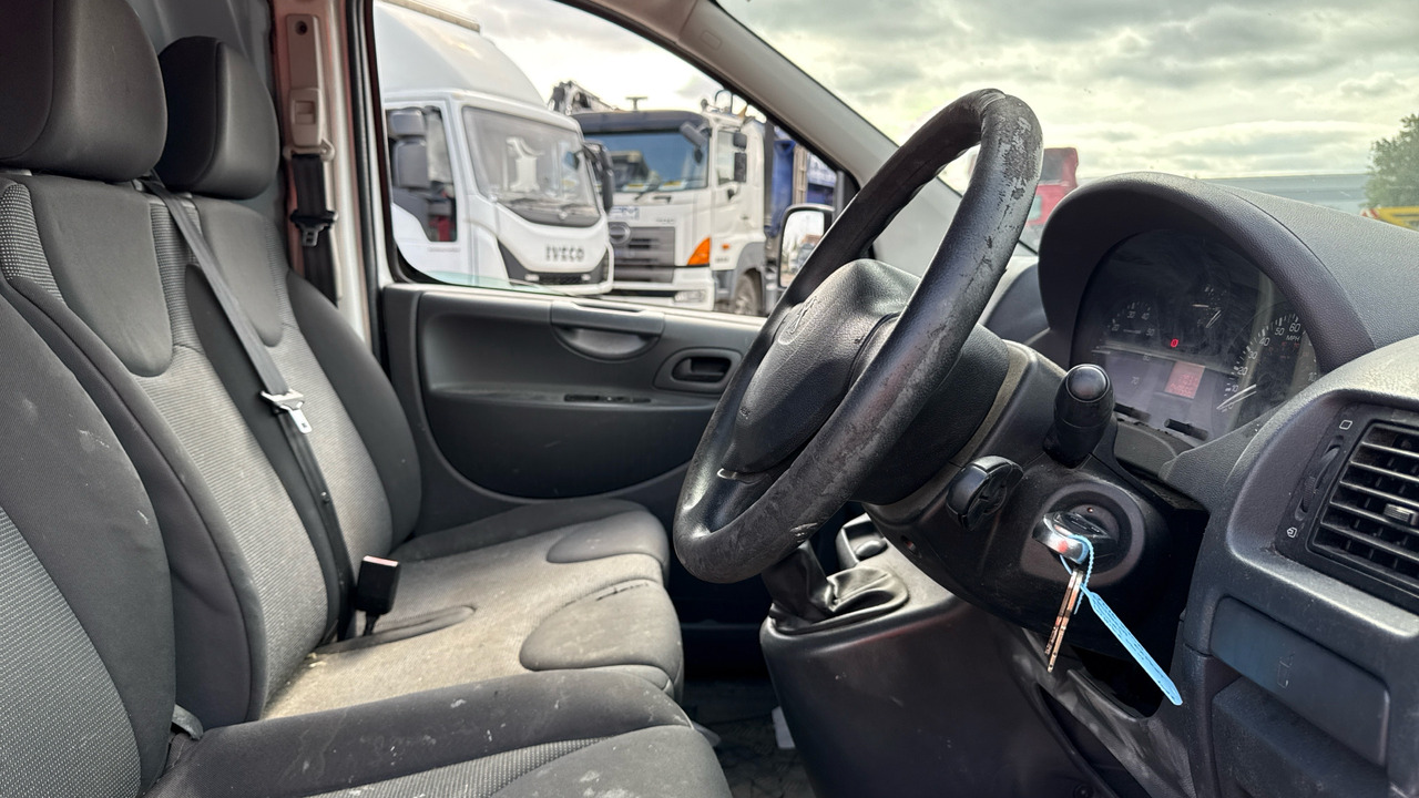 PEUGEOT EXPERT 1000 1.6 HDI 90PS - Μικρό βαν: φωτογραφία 5 PEUGEOT EXPERT 1000 1.6 HDI 90PS - Μικρό βαν: φωτογραφία 5