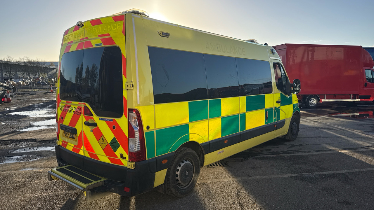 RENAULT MASTER 150.39 - Ασθενοφόρο: φωτογραφία 4 RENAULT MASTER 150.39 - Ασθενοφόρο: φωτογραφία 4