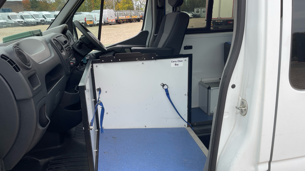 Ασθενοφόρο RENAULT MASTER 35: φωτογραφία 15 Ασθενοφόρο RENAULT MASTER 35: φωτογραφία 15